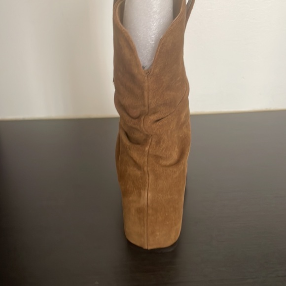 Selling brand new Steve Madden - Picture 4 of 7